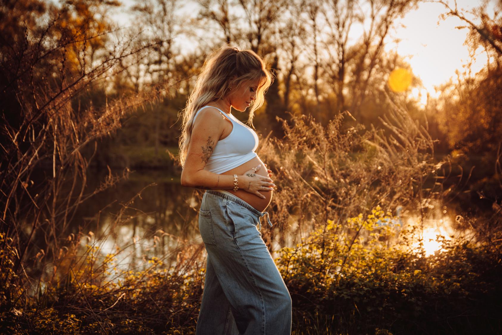 Photographe Grossesse Mulhouse - Photographe Grossesse Colmar - Photographe Grossesse Alsace - Photographe Naissance 68 - Photographe Famille Mulhouse 68